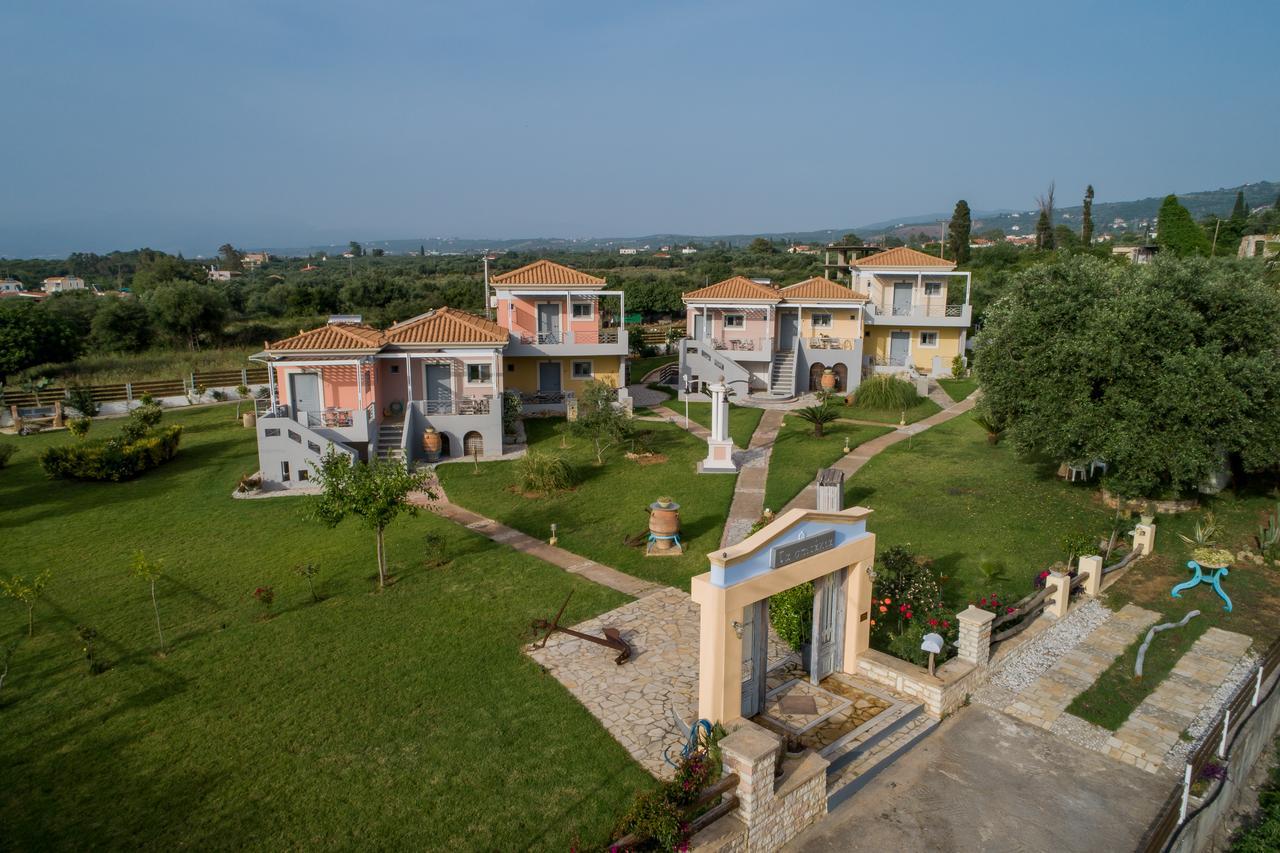 Ta Spitakia Tsarbopoulos Kyparissia Exterior foto