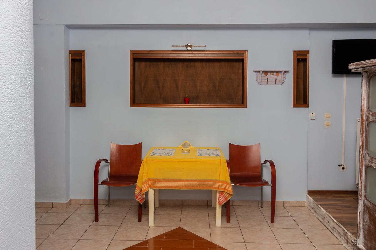 Ta Spitakia Tsarbopoulos Kyparissia Exterior foto